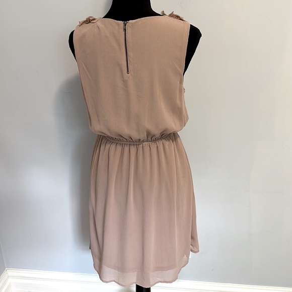 Like New Blush Cocktail Dress - Picture 4 of 8